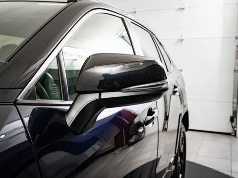 Used 2019 Toyota RAV4 XSE w/ XSE Weather Package image 17