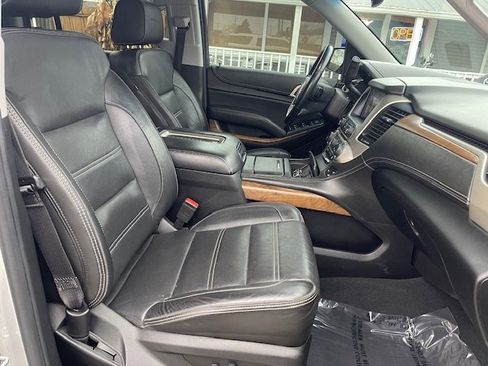 Used 2019 GMC Yukon XL Denali w/ Denali Ultimate Package image 23