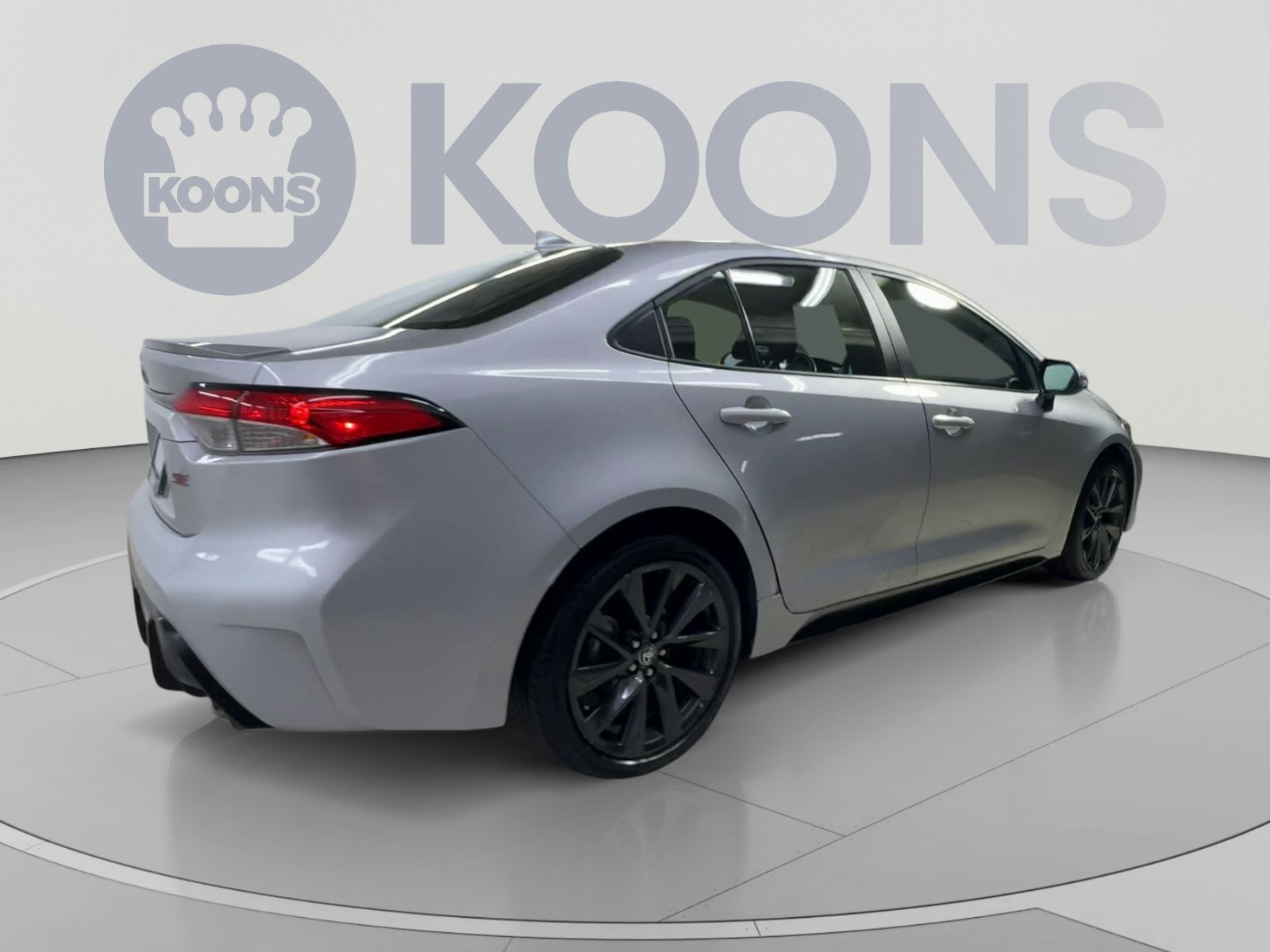 Used 2025 Toyota Corolla SE FWD image 11