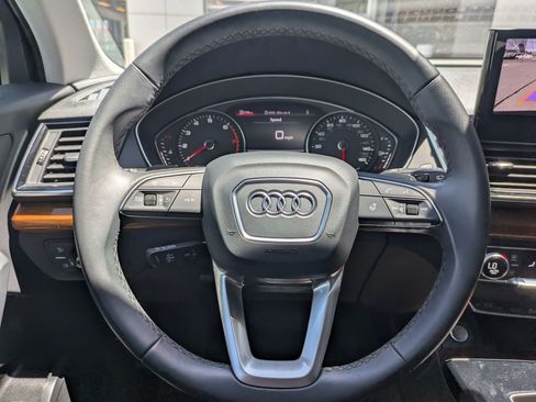 Used 2023 Audi Q5 2.0T Premium w/ Convenience Package AWD/4WD image 12