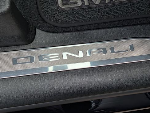 New 2026 GMC Sierra 3500 Denali w/ Denali Reserve Package AWD/4WD image 28