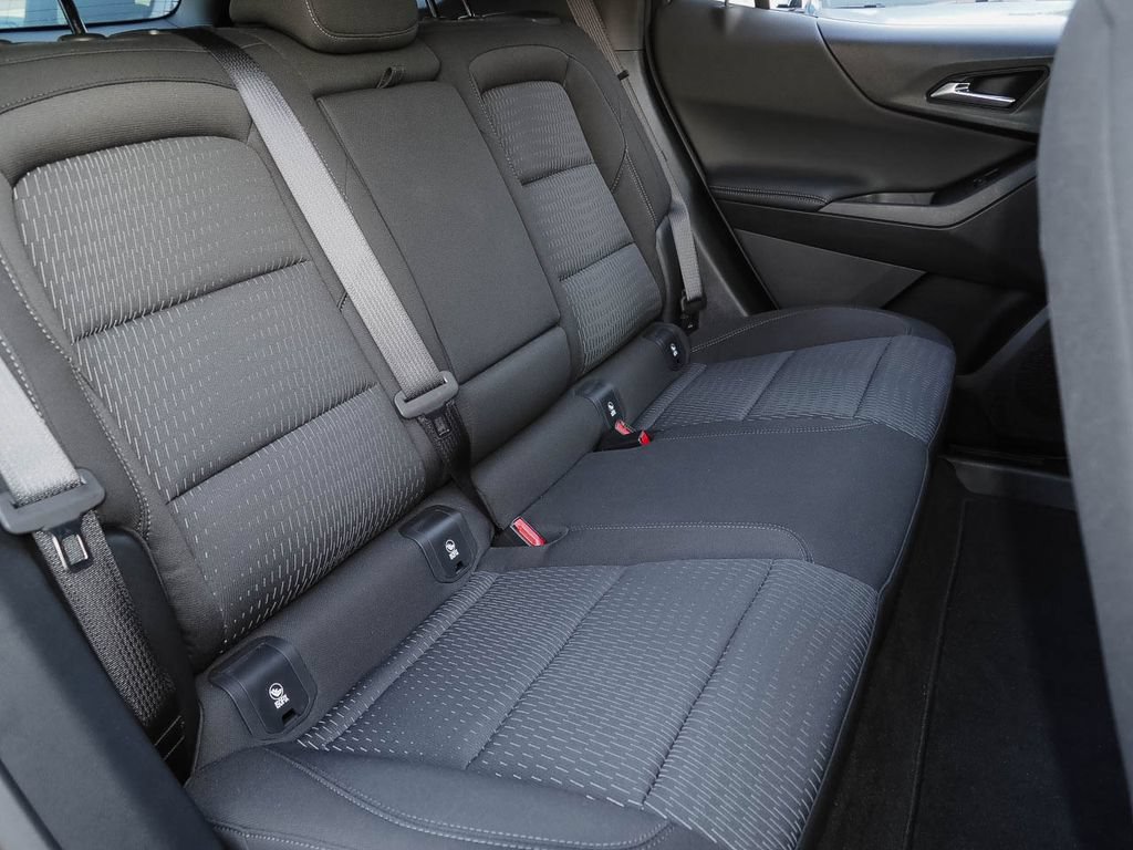Certified 2026 Chevrolet Equinox LT FWD image 19