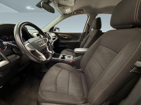 Used 2018 GMC Terrain SLE w/ Driver Convenience Package image 4