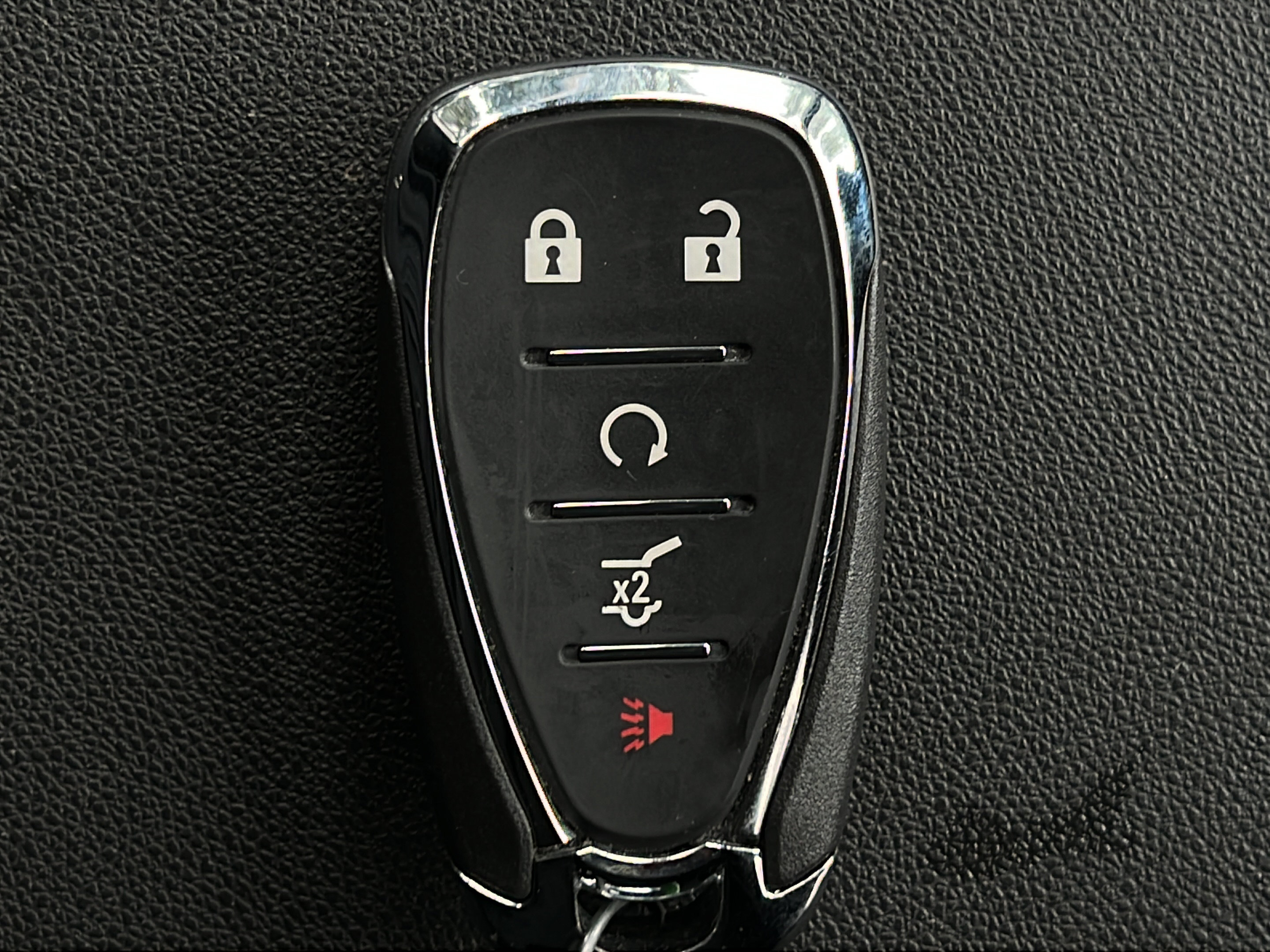 Used 2024 Chevrolet Equinox LT FWD image 25