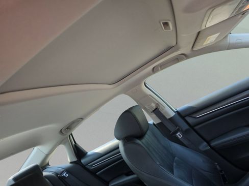 Used 2020 Honda Accord Touring image 28