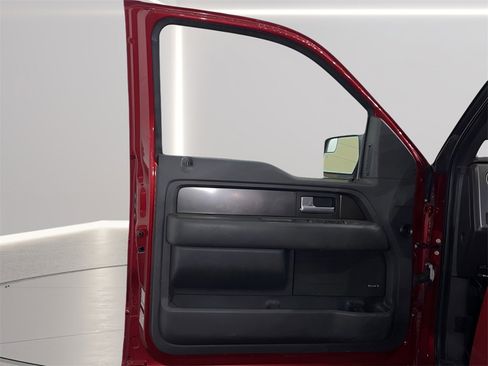 Used 2014 Ford F150 Raptor w/ Equipment Group 801A Luxury image 9