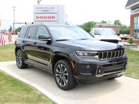 Used 2022 Jeep Grand Cherokee Overland AWD/4WD image 3