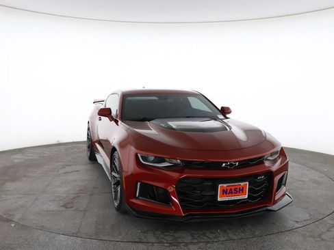 Used 2022 Chevrolet Camaro ZL1 RWD image 3