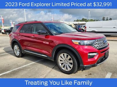 Used 2023 Ford Explorer Limited w/ Limited Technology Package