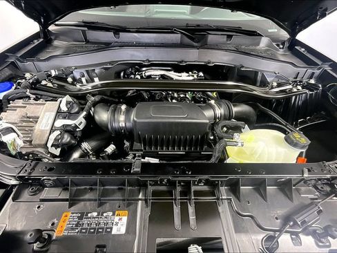 Used 2025 Ford Explorer Platinum w/ Ultimate Package RWD image 9