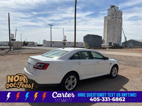 Used 2019 Ford Taurus SE FWD image 3