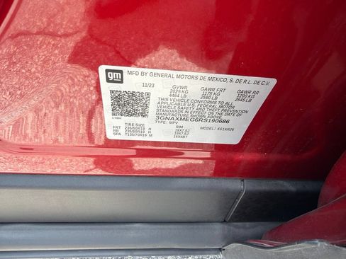 Used 2024 Chevrolet Equinox RS w/ RS Leather Package FWD image 10