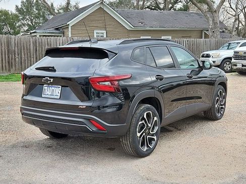 Certified 2024 Chevrolet Trax RS w/ Sunroof Package image 39