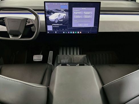 Used 2024 Tesla Cybertruck AWD Crew Cab image 11