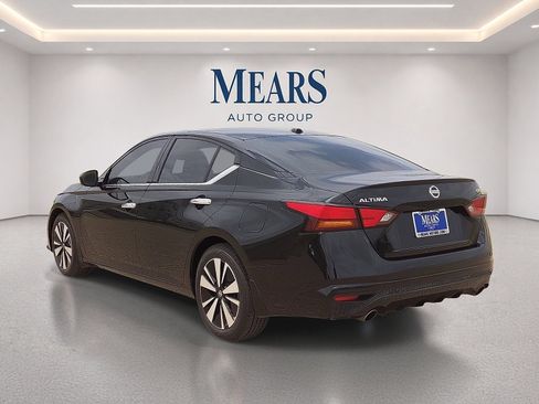 Used 2019 Nissan Altima 2.5 SV FWD image 3