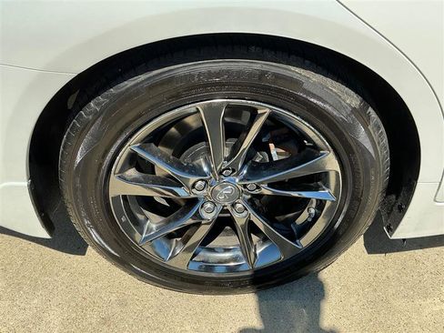 Used 2015 INFINITI Q50 Premium w/ Deluxe Touring Package image 22