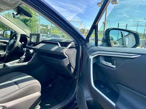 Certified 2021 Toyota RAV4 XLE AWD/4WD image 15