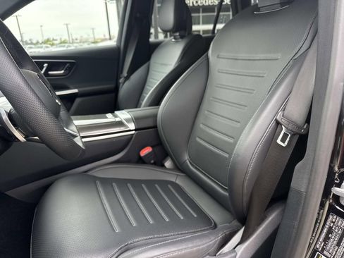 Used 2026 Mercedes-Benz GLC 300 image 14