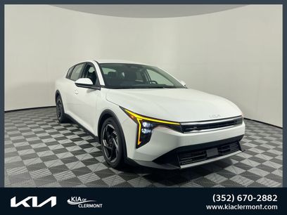 New 2025 Kia K4 EX