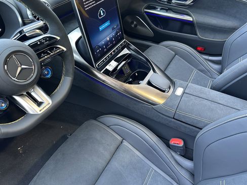 New 2025 Mercedes-Benz SL 63 AMG 4MATIC image 15