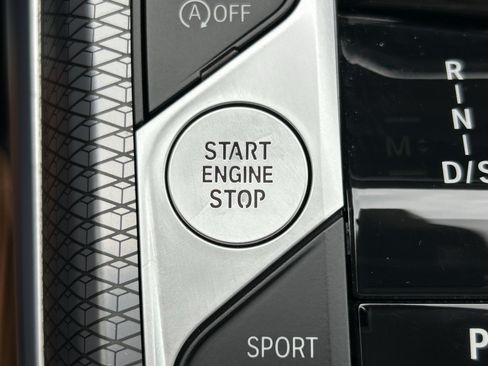 Used 2025 BMW M340i RWD image 31