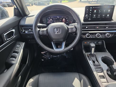 Used 2025 Honda Civic Sport image 12