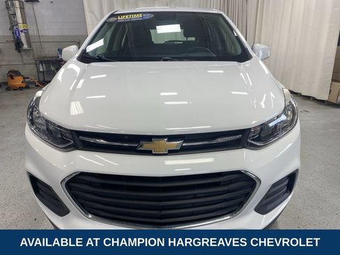 Used 2018 Chevrolet Trax LS AWD/4WD image 39