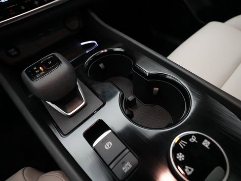 Certified 2025 Nissan Rogue SL w/ Tech Package image 17