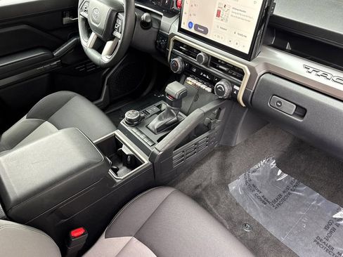 Certified 2025 Toyota Tacoma TRD Off-Road w/ TRD Off Road Upgrade Package AWD/4WD image 14