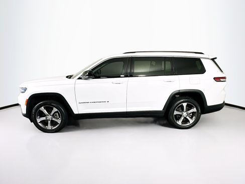 Used 2023 Jeep Grand Cherokee L Limited RWD image 4