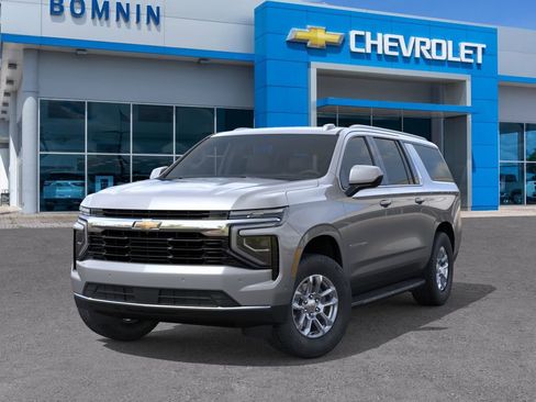 New 2026 Chevrolet Suburban LS RWD image 7