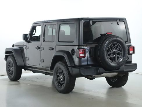 Used 2025 Jeep Wrangler Unlimited Sport AWD/4WD image 40