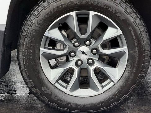 Used 2026 Chevrolet Silverado 1500 RST image 9