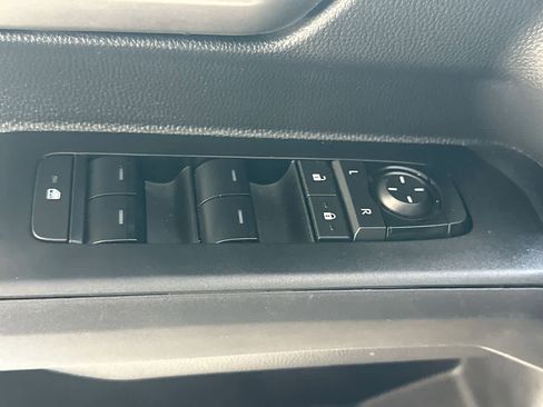 Used 2024 Toyota Tacoma TRD Sport RWD image 17