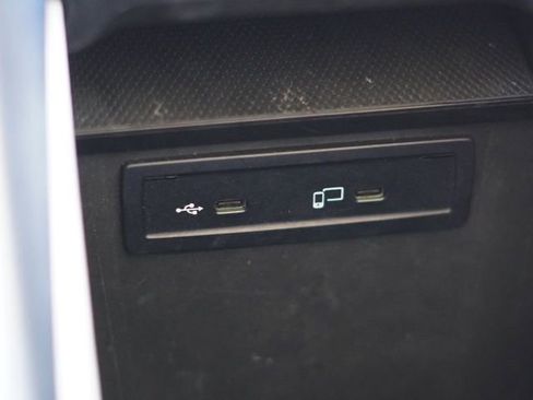 Used 2022 Mercedes-Benz GLC 300 4MATIC w/ Premium Package Lite image 35