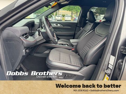 Used 2025 Ford Explorer ST-Line w/ ST-Line Street Pack AWD/4WD image 10