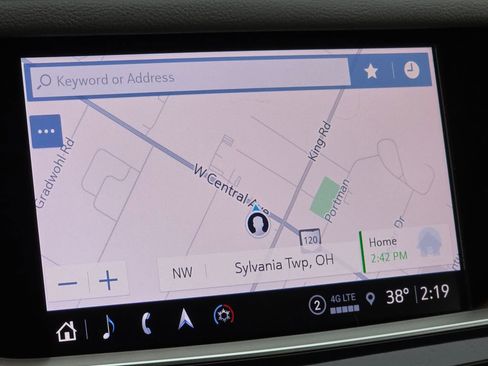 Used 2021 Cadillac XT5 Premium Luxury w/ LPO, Premium Carpet Package image 3