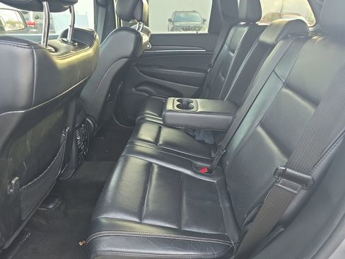 Used 2015 Jeep Grand Cherokee Limited w/ Luxury Group II image 9