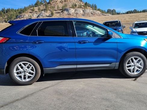 Used 2024 Ford Edge SEL image 5