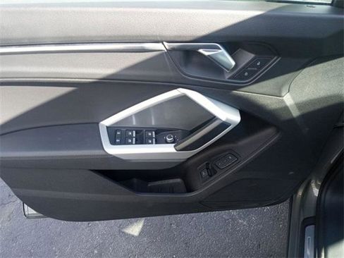 Used 2023 Audi Q3 2.0T Premium image 54