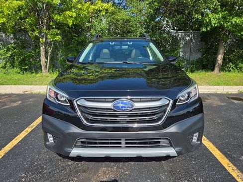 Used 2022 Subaru Outback Limited AWD/4WD image 2