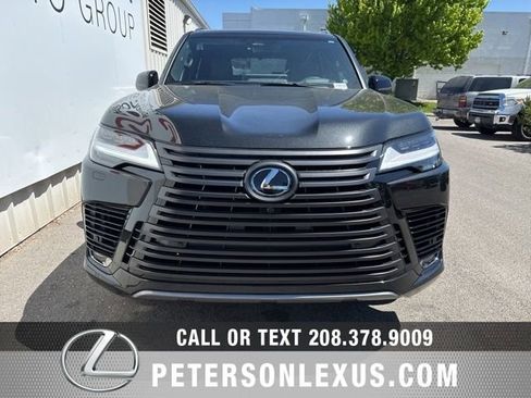New 2026 Lexus LX 600 4WD w/ Luxury Package image 4