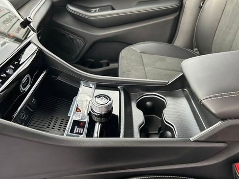 New 2026 Jeep Grand Cherokee Laredo image 32