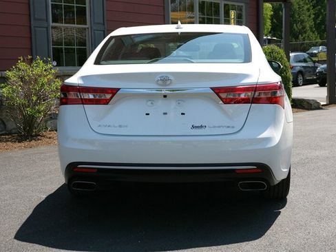 Used 2016 Toyota Avalon Limited w/ Protection Package FWD image 6