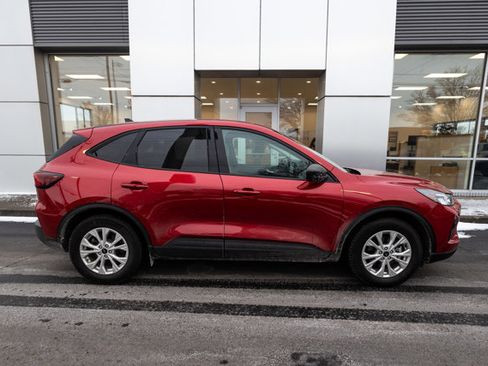 Certified 2025 Ford Escape Active w/ Active Premium Tech Pack image 2