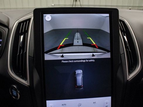 Certified 2022 Ford Edge SEL w/ Convenience Package image 16