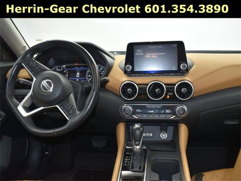 Used 2020 Nissan Sentra SV w/ SV Premium Package image 28