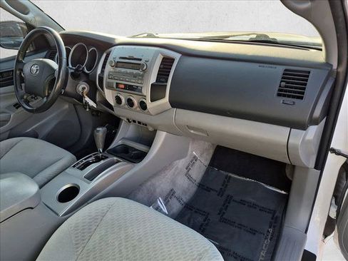 Used 2011 Toyota Tacoma 2WD Double Cab image 19