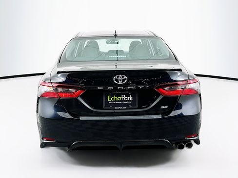 Used 2024 Toyota Camry SE image 7