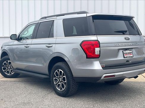 Used 2024 Ford Expedition XLT image 15
